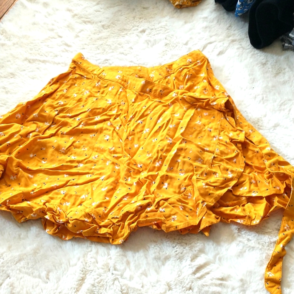Arizona Yellow Flower Wrap Around Skirt